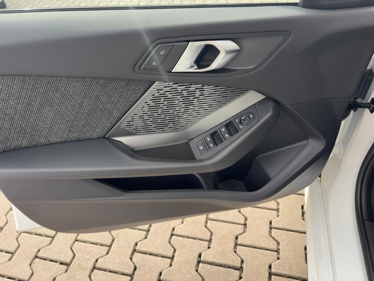 Originalaufnahme des Fahrzeugs Originalaufnahme des Fahrzeugs