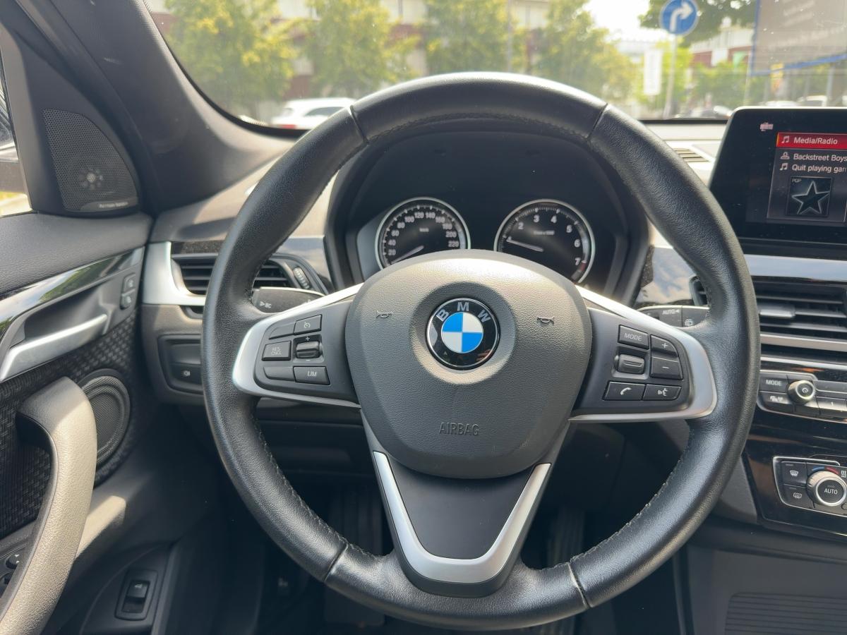 Originalaufnahme des Fahrzeugs Originalaufnahme des Fahrzeugs