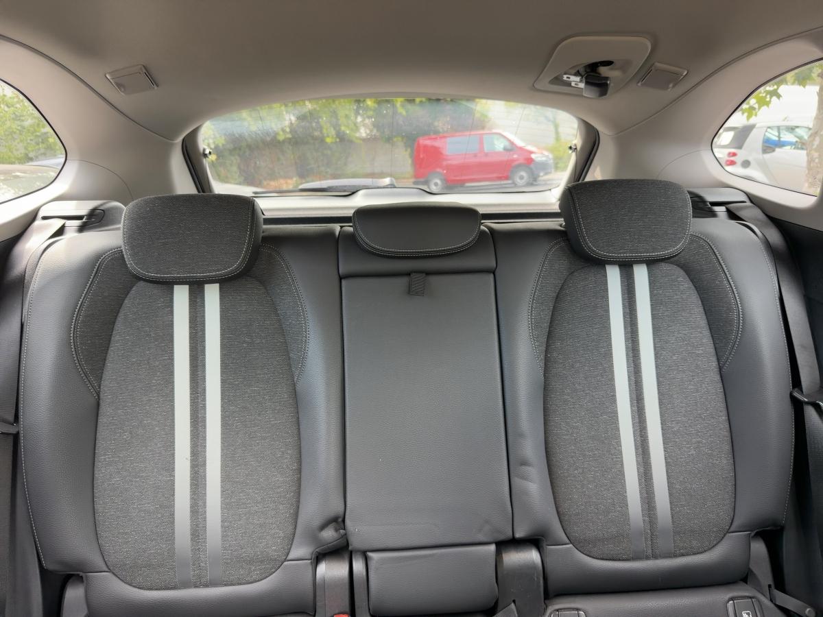 Originalaufnahme des Fahrzeugs Originalaufnahme des Fahrzeugs