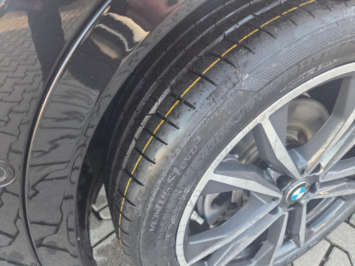 Originalaufnahme des Fahrzeugs Originalaufnahme des Fahrzeugs