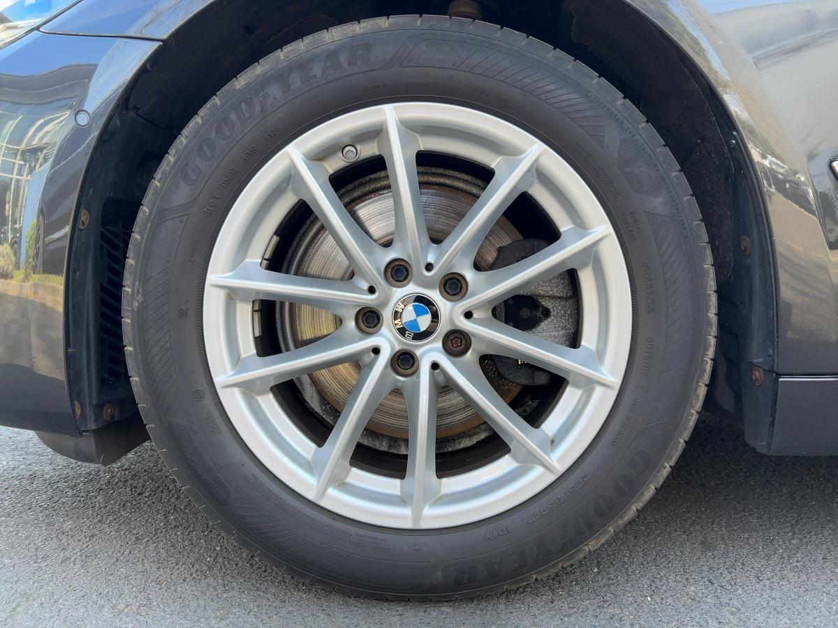 Originalaufnahme des Fahrzeugs Originalaufnahme des Fahrzeugs
