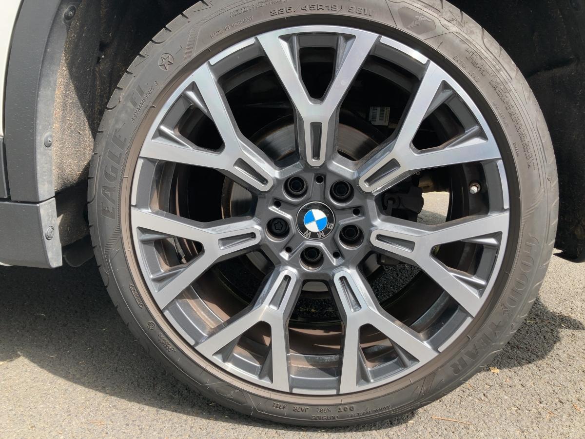 Originalaufnahme des Fahrzeugs Originalaufnahme des Fahrzeugs