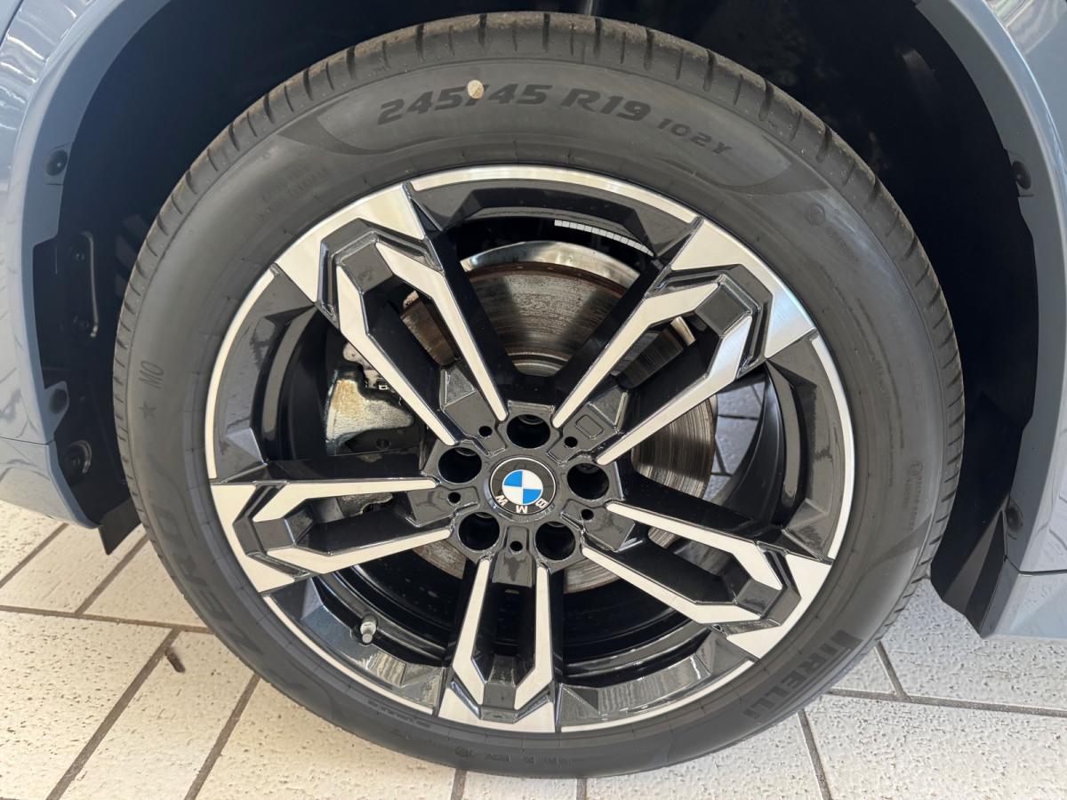 Originalaufnahme des Fahrzeugs Originalaufnahme des Fahrzeugs