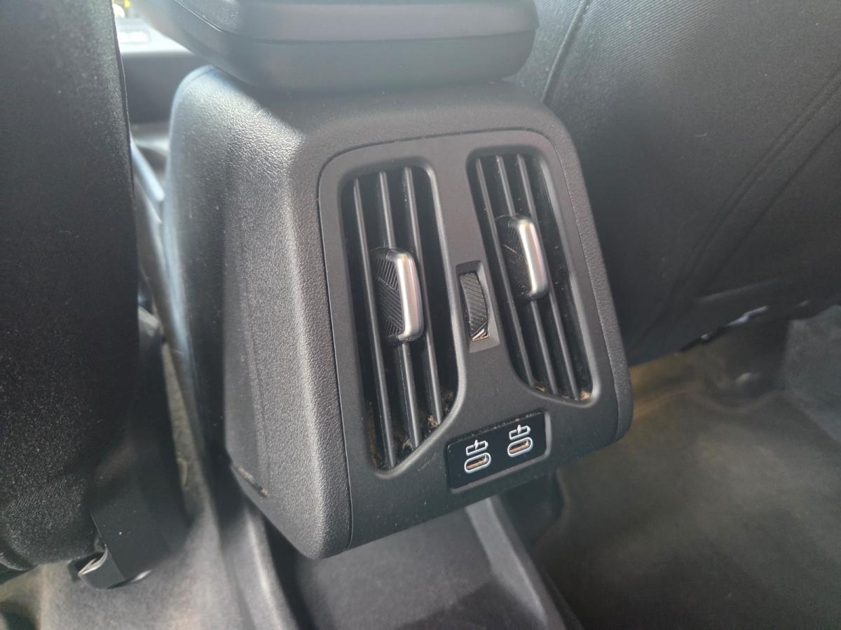 Originalaufnahme des Fahrzeugs Originalaufnahme des Fahrzeugs