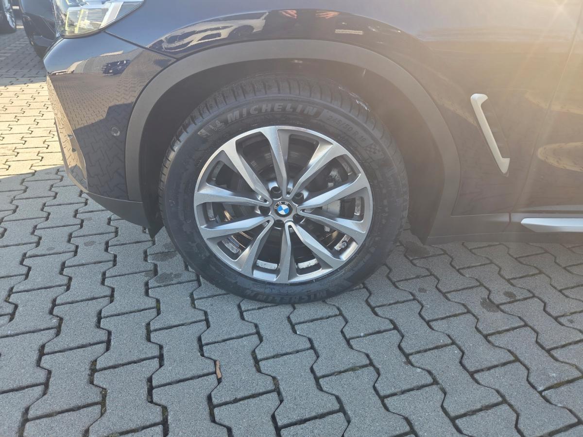 Originalaufnahme des Fahrzeugs Originalaufnahme des Fahrzeugs