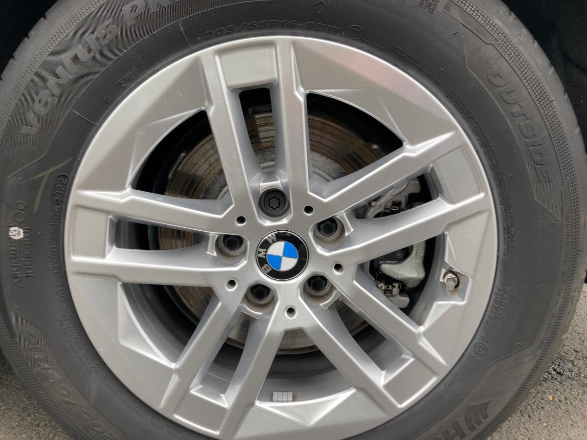 Originalaufnahme des Fahrzeugs Originalaufnahme des Fahrzeugs