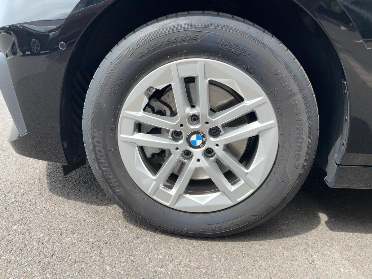 Originalaufnahme des Fahrzeugs Originalaufnahme des Fahrzeugs