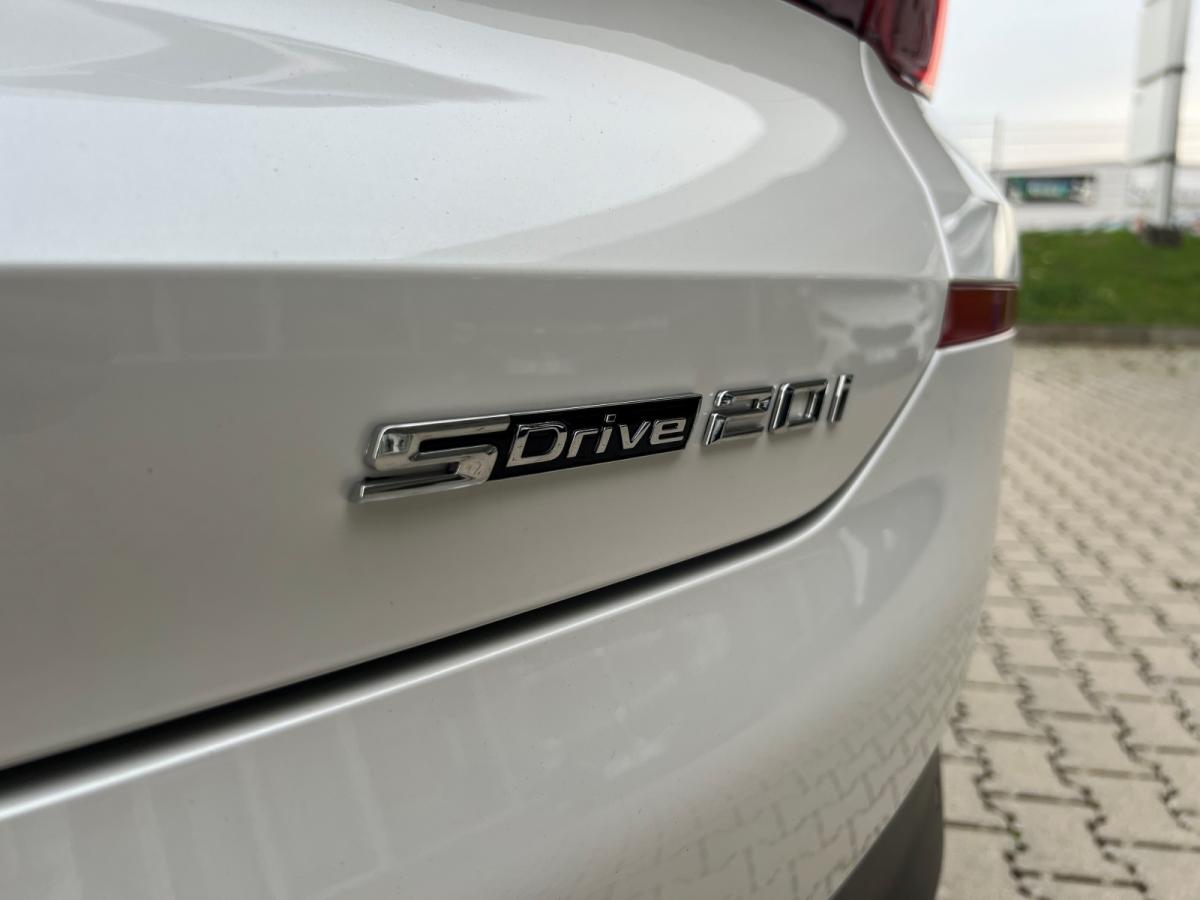Originalaufnahme des Fahrzeugs
