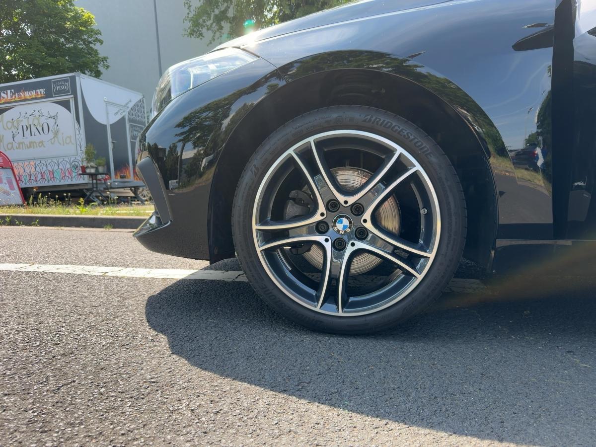 Originalaufnahme des Fahrzeugs Originalaufnahme des Fahrzeugs