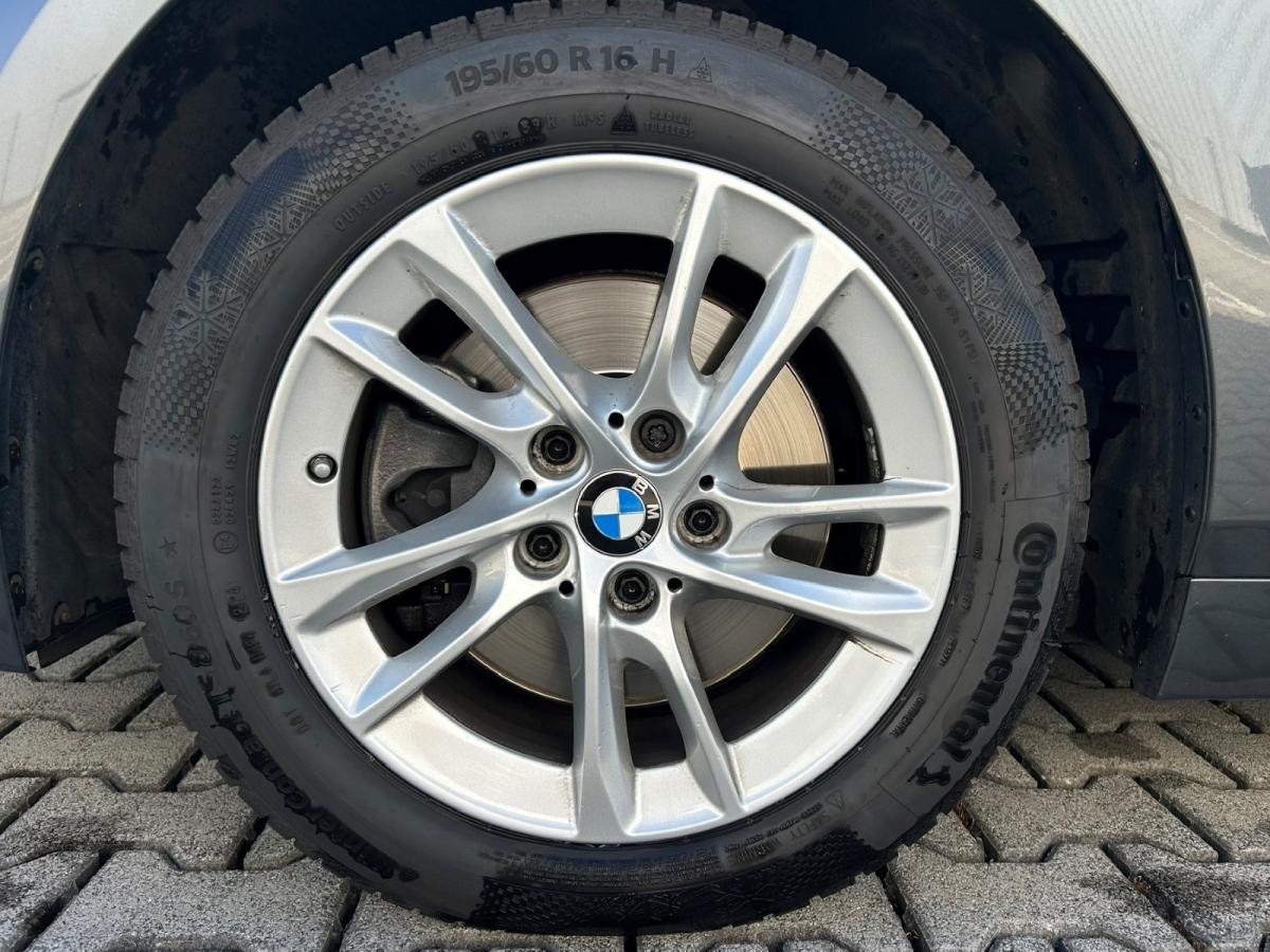 Originalaufnahme des Fahrzeugs Originalaufnahme des Fahrzeugs
