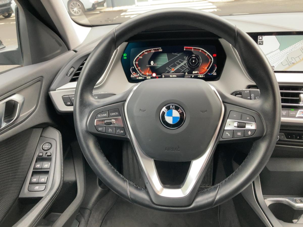 Originalaufnahme des Fahrzeugs Originalaufnahme des Fahrzeugs