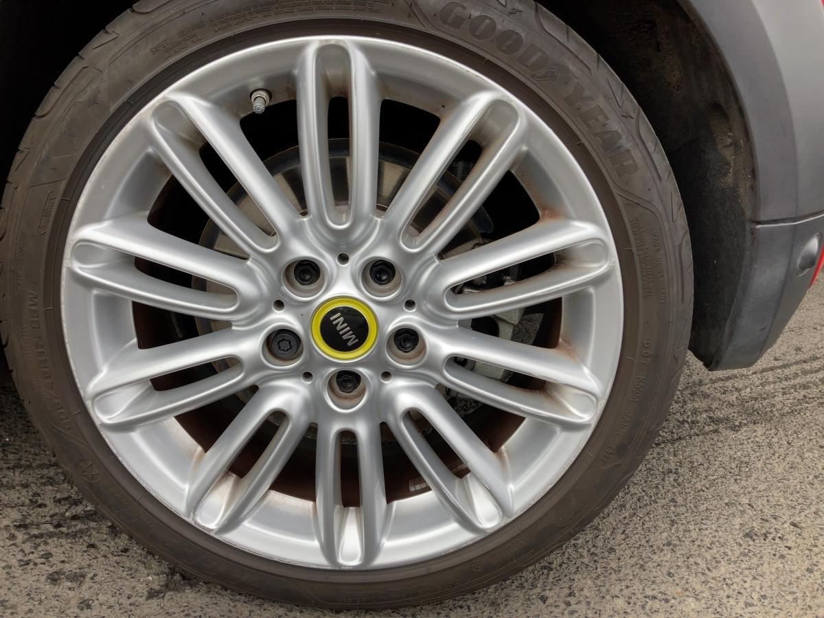 Originalaufnahme des Fahrzeugs Originalaufnahme des Fahrzeugs