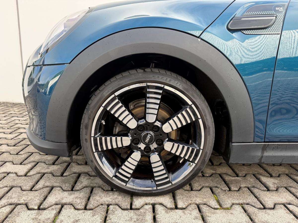 Originalaufnahme des Fahrzeugs
