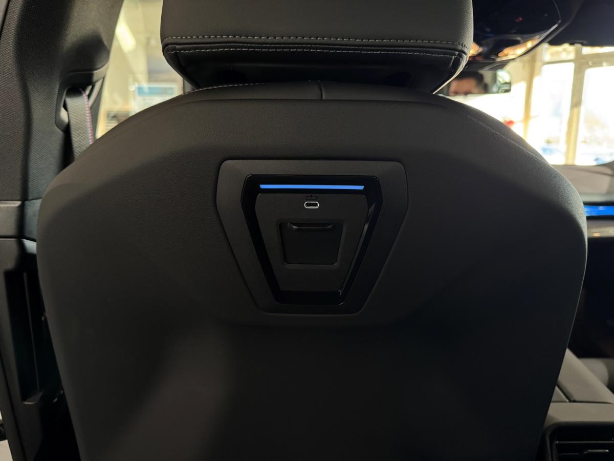 Originalaufnahme des Fahrzeugs Originalaufnahme des Fahrzeugs