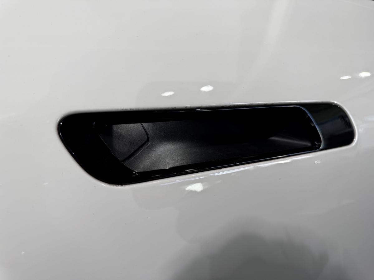 Originalaufnahme des Fahrzeugs Originalaufnahme des Fahrzeugs