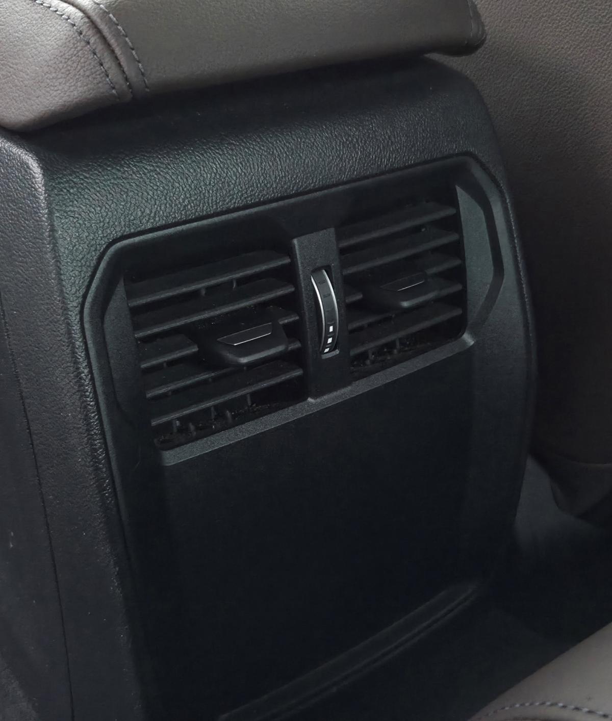 Originalaufnahme des Fahrzeugs Originalaufnahme des Fahrzeugs