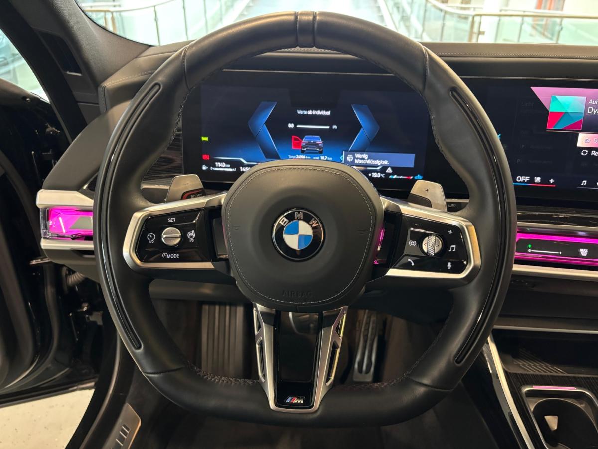 BMW 740d xDrive Limousine im Innenraum