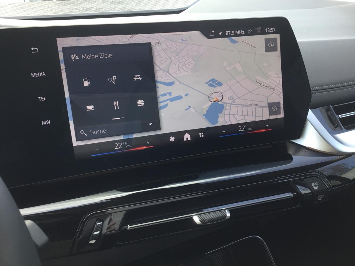 BMW 218i Active Tourer im Innenraum