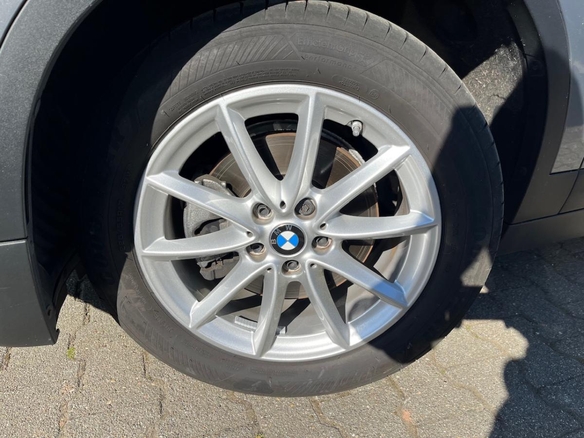 Originalaufnahme des Fahrzeugs Originalaufnahme des Fahrzeugs