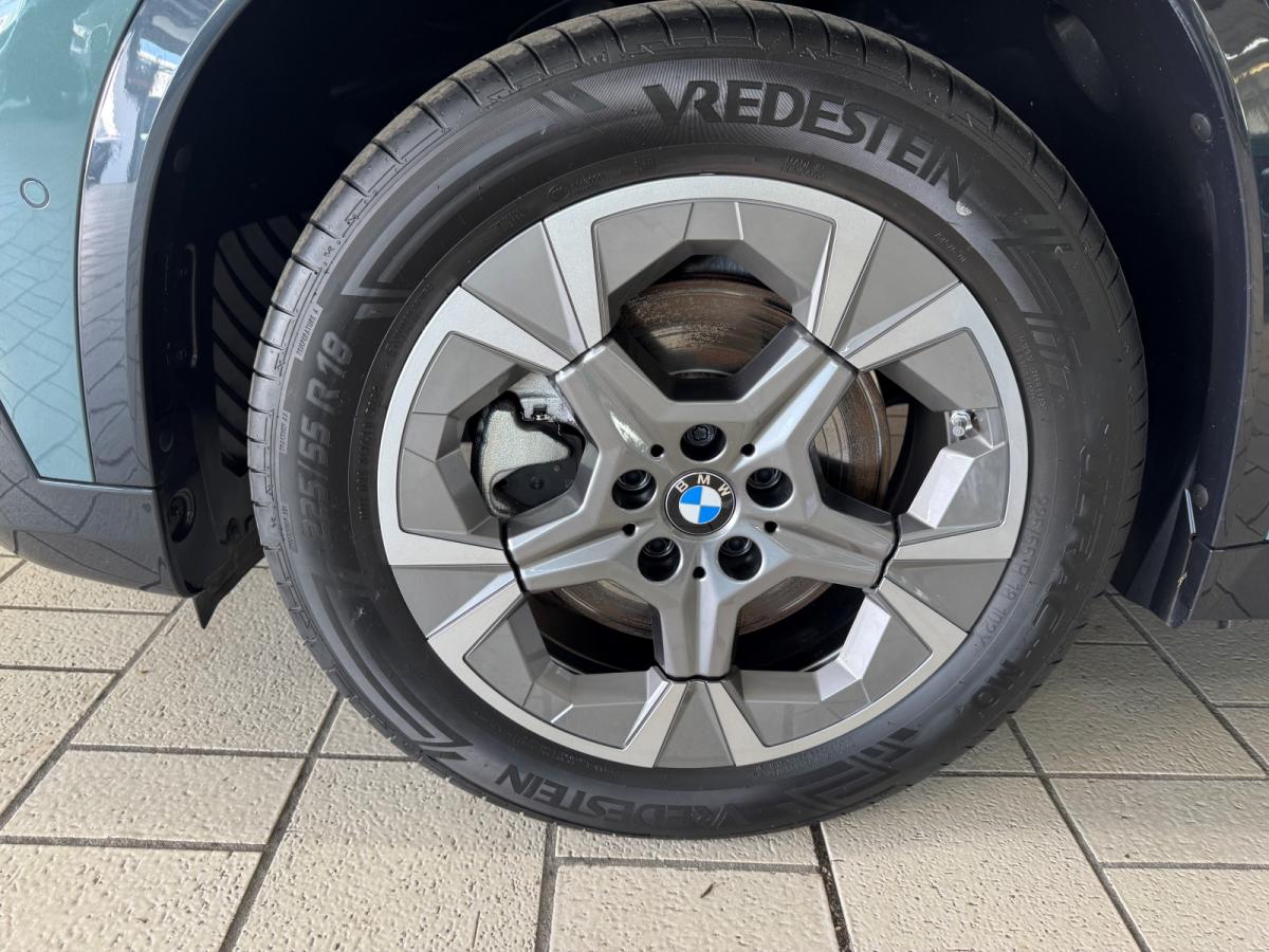 Originalaufnahme des Fahrzeugs Originalaufnahme des Fahrzeugs