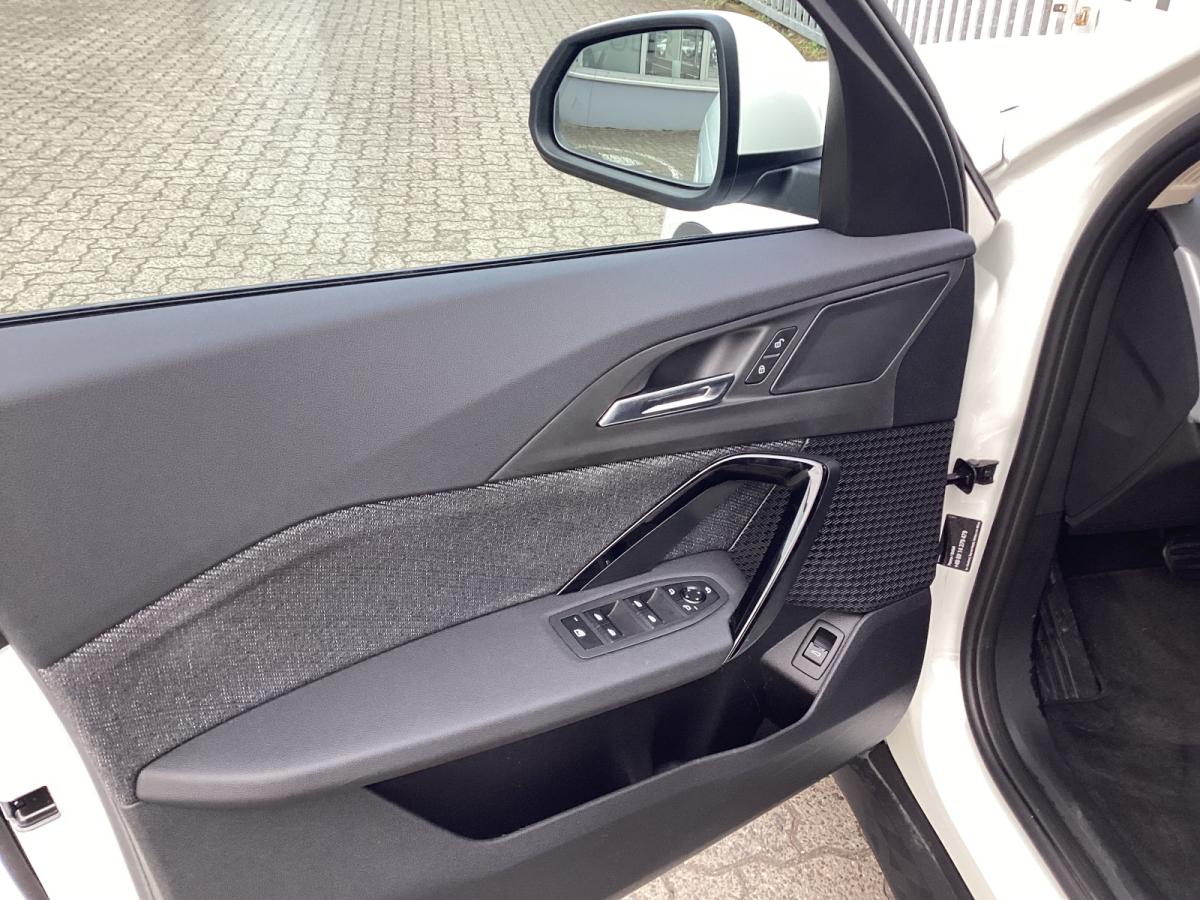 BMW X2 sDrive20i im Innenraum