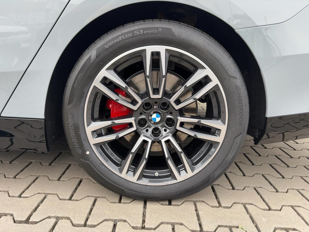 Originalaufnahme des Fahrzeugs