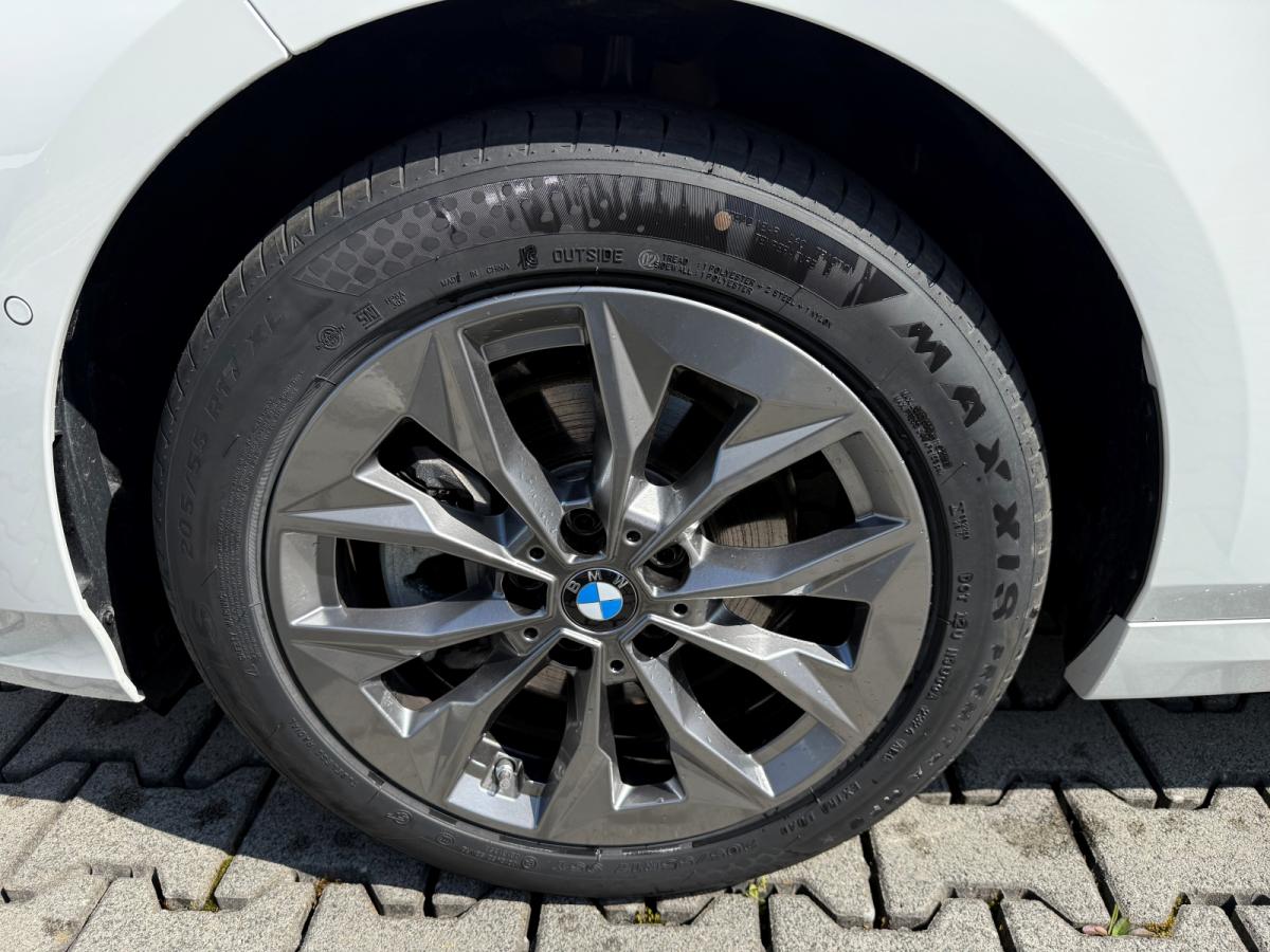 Originalaufnahme des Fahrzeugs Originalaufnahme des Fahrzeugs