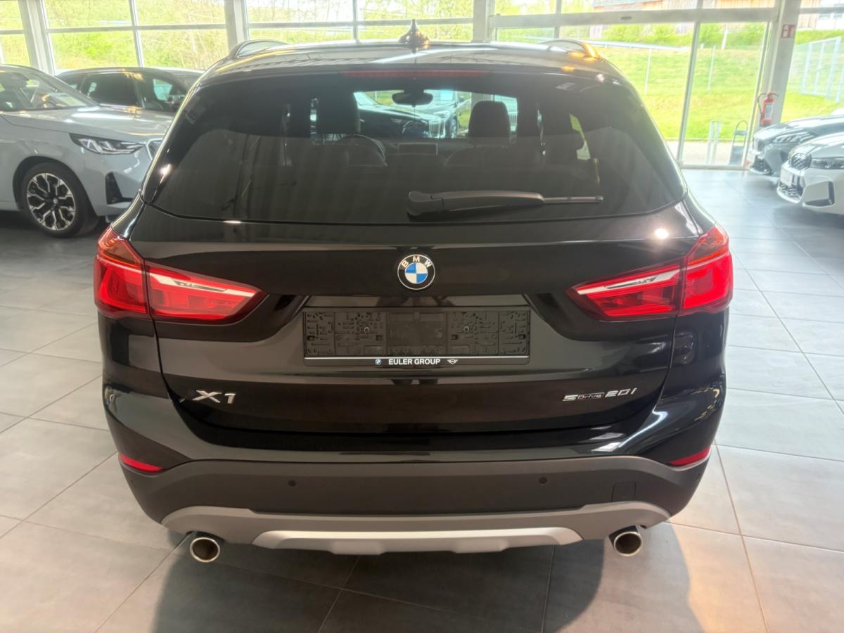 Originalaufnahme des Fahrzeugs Originalaufnahme des Fahrzeugs