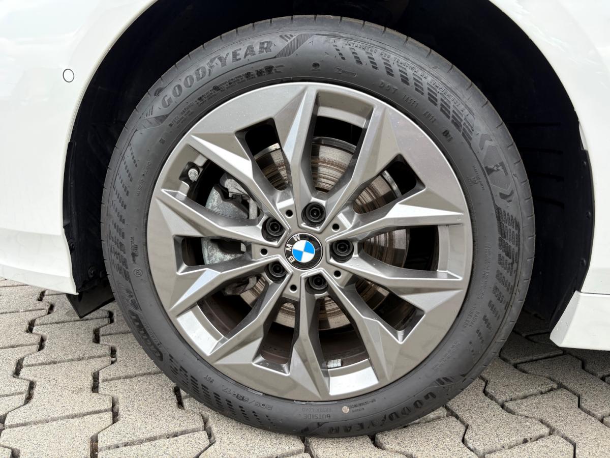 Originalaufnahme des Fahrzeugs Originalaufnahme des Fahrzeugs