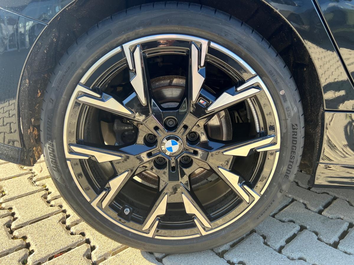 Originalaufnahme des Fahrzeugs