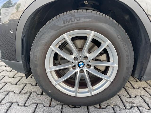 Originalaufnahme des Fahrzeugs Originalaufnahme des Fahrzeugs