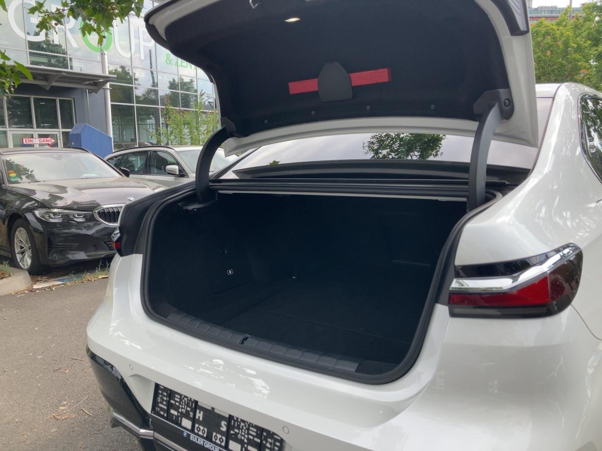 Originalaufnahme des Fahrzeugs Originalaufnahme des Fahrzeugs