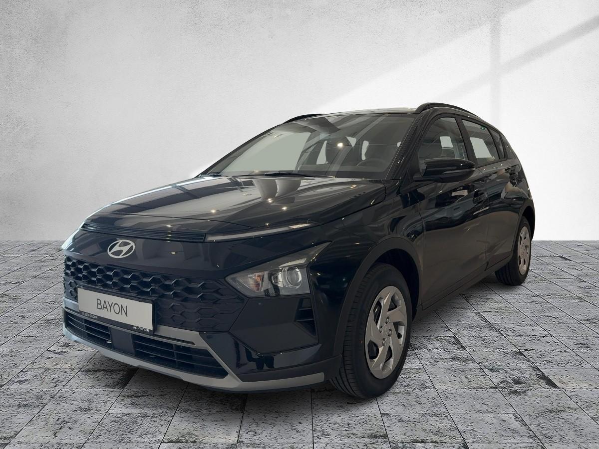 HYUNDAI BAYON in Schwarz von vorne HYUNDAI BAYON in Schwarz von vorne