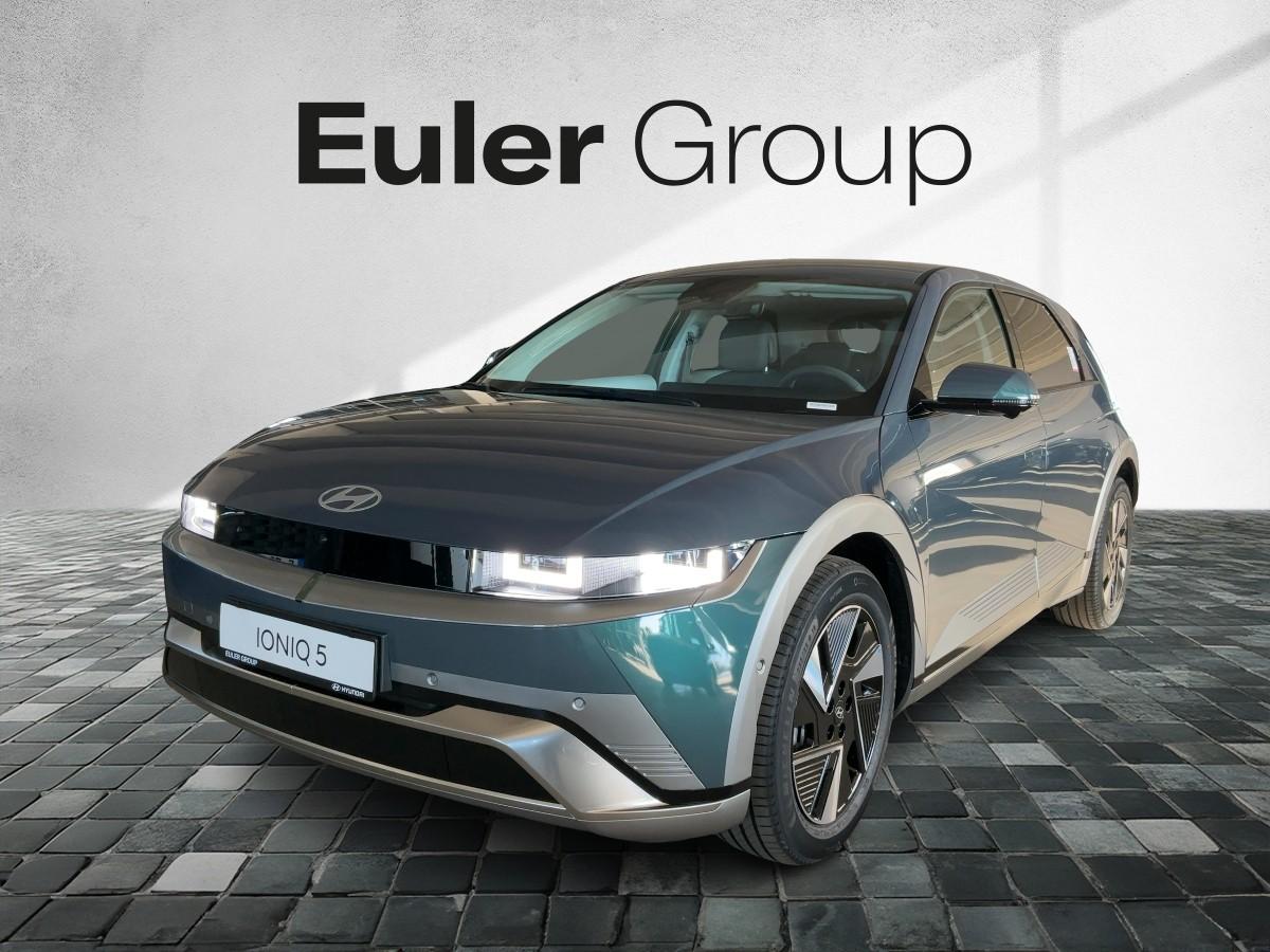 HYUNDAI IONIQ 5 in Grün von vorne