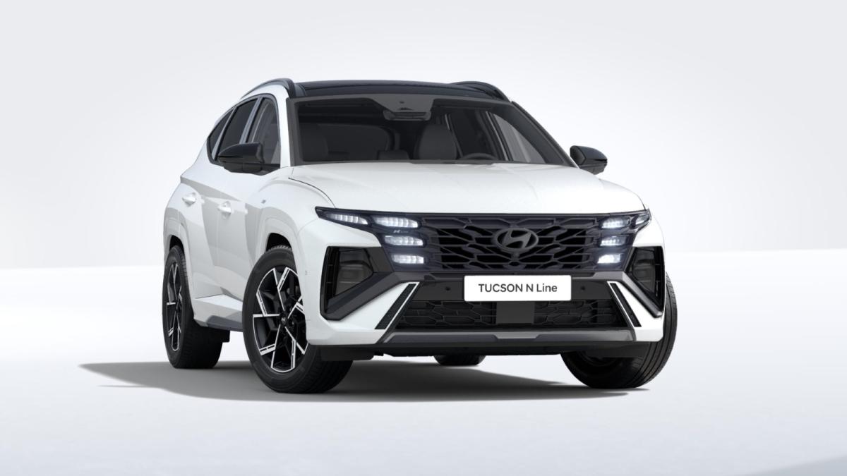 HYUNDAI TUCSON in Schwarz von vorne