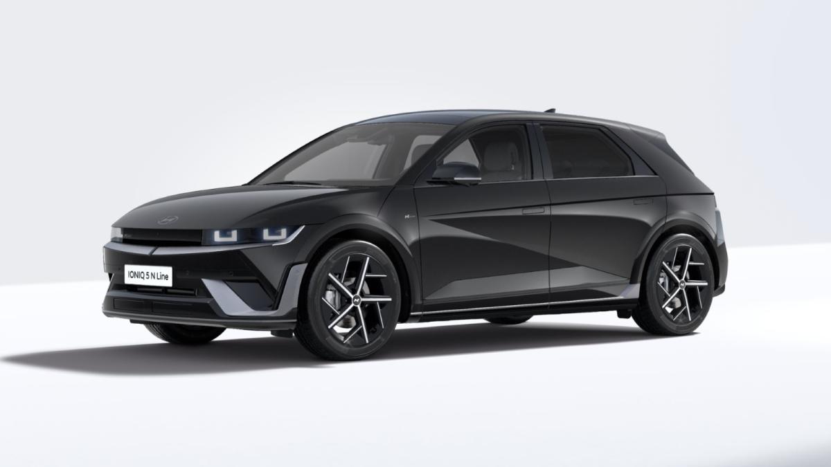 HYUNDAI IONIQ 5 in Schwarz von vorne