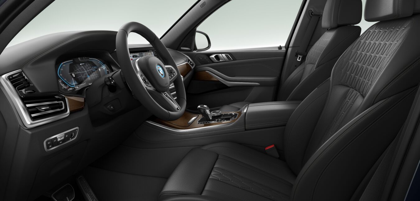 BMW BMW X im Innenraum seitlich