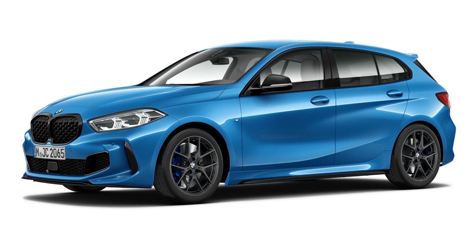 BMW M135i xDrive in Blau von vorne