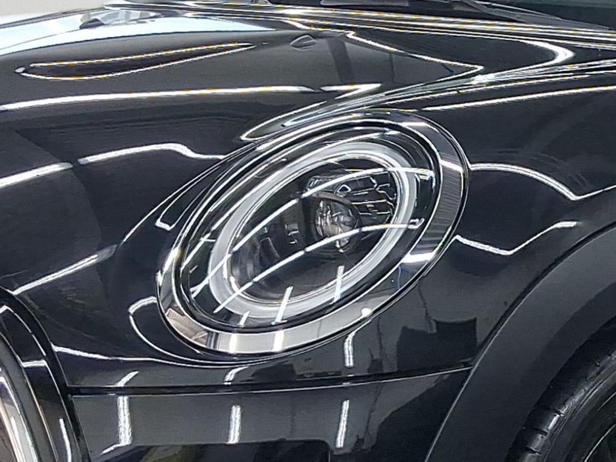 Originalaufnahme des Fahrzeugs