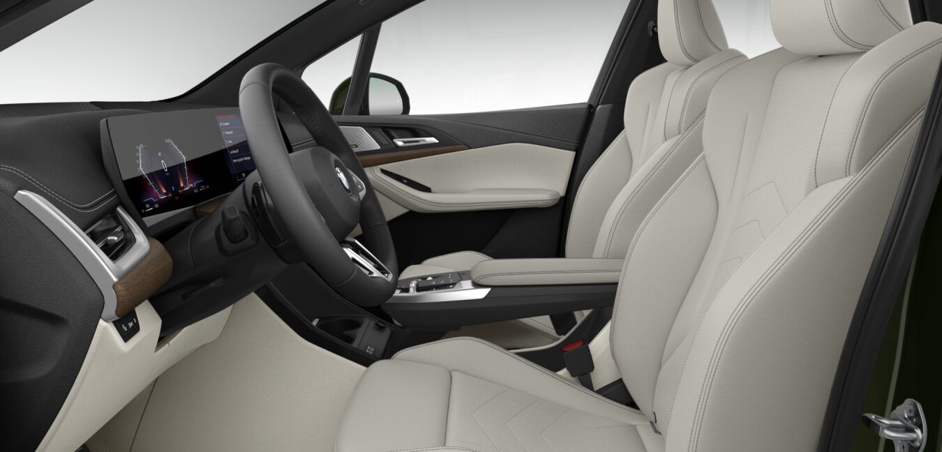 BMW BMW 2er im Innenraum seitlich BMW BMW 2er im Innenraum seitlich