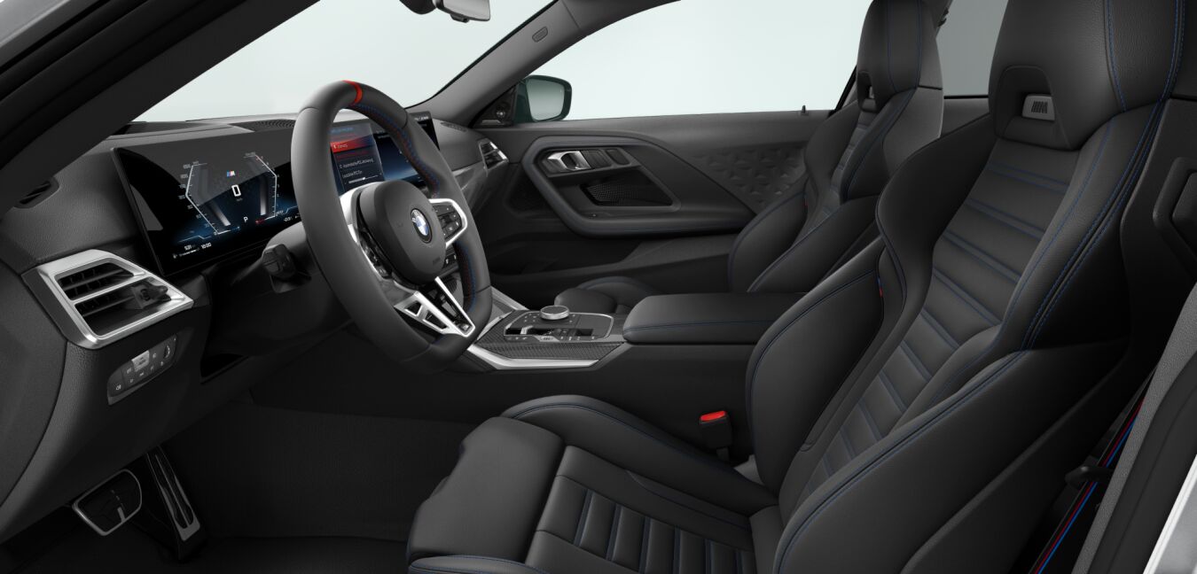 BMW BMW 2er im Innenraum seitlich BMW BMW 2er im Innenraum seitlich