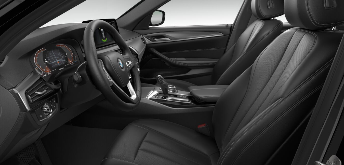 BMW BMW 5er im Innenraum seitlich BMW BMW 5er im Innenraum seitlich