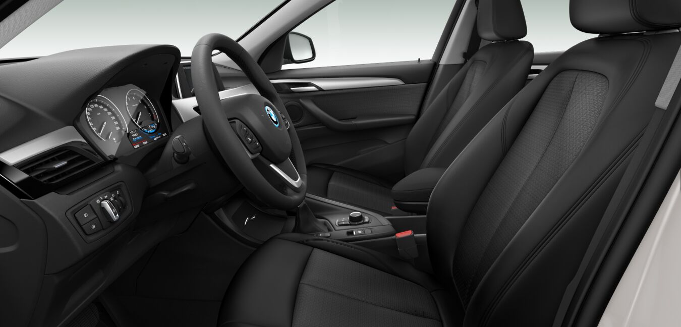 BMW BMW X im Innenraum seitlich