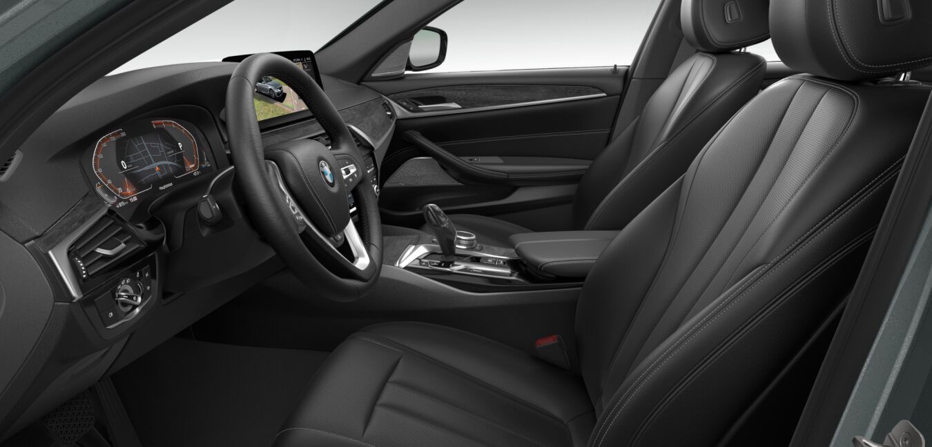 BMW BMW 5er im Innenraum seitlich BMW BMW 5er im Innenraum seitlich