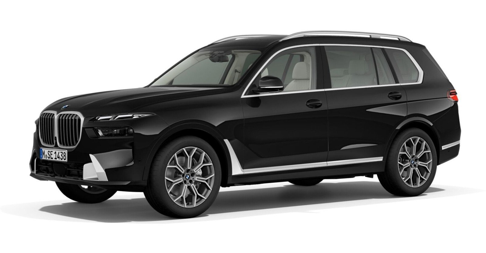 BMW X7 xDrive40d in Schwarz von vorne BMW X7 xDrive40d in Schwarz von vorne