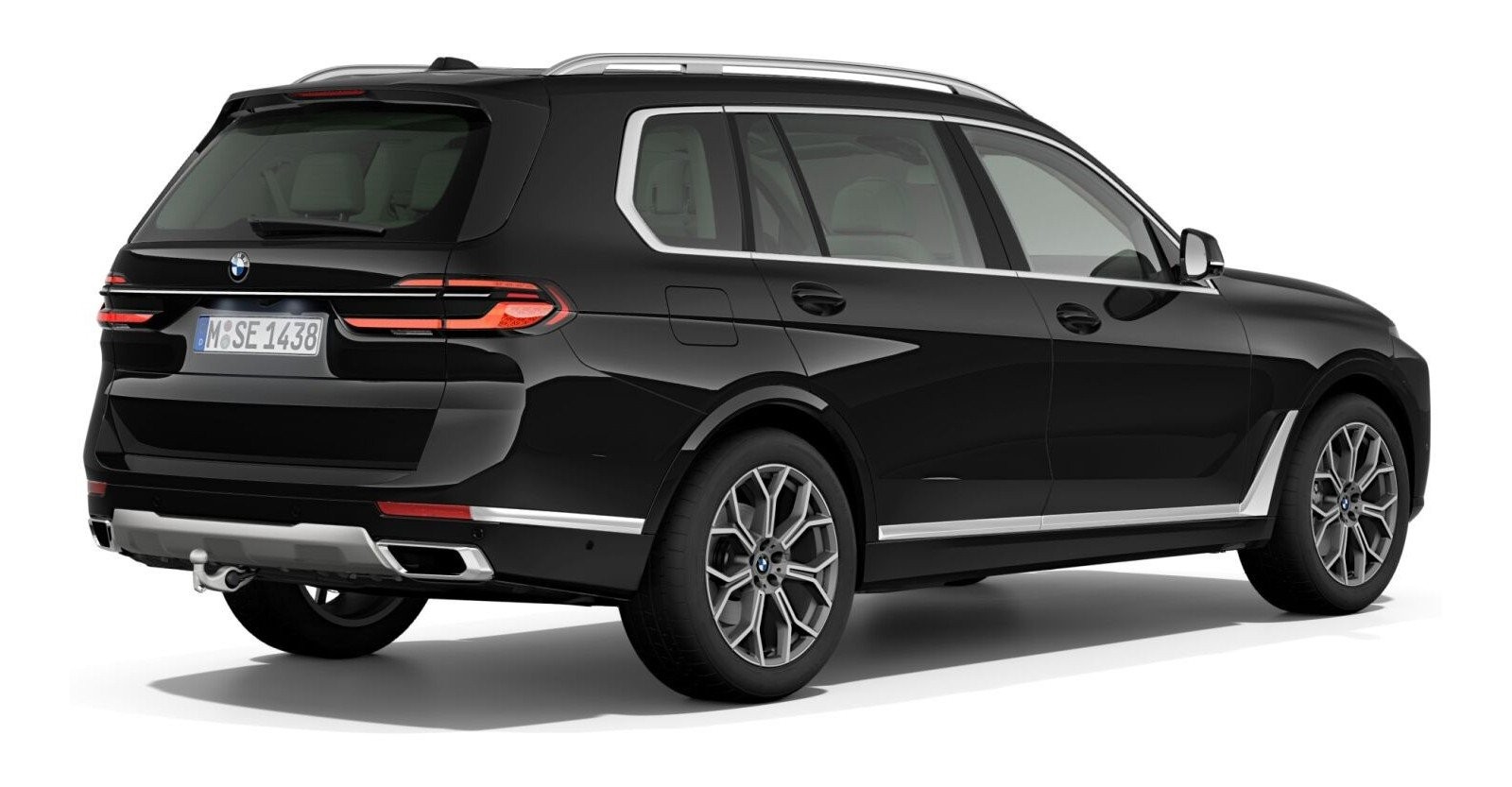 BMW BMW X in Schwarz von hinten