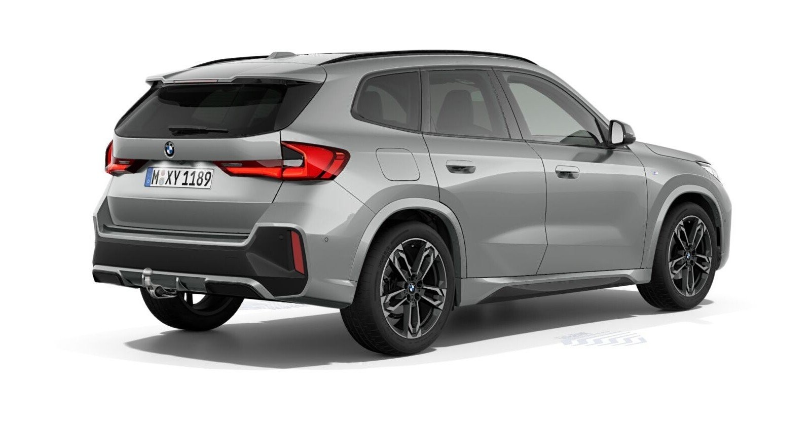 BMW BMW X in Silber von hinten BMW BMW X in Silber von hinten
