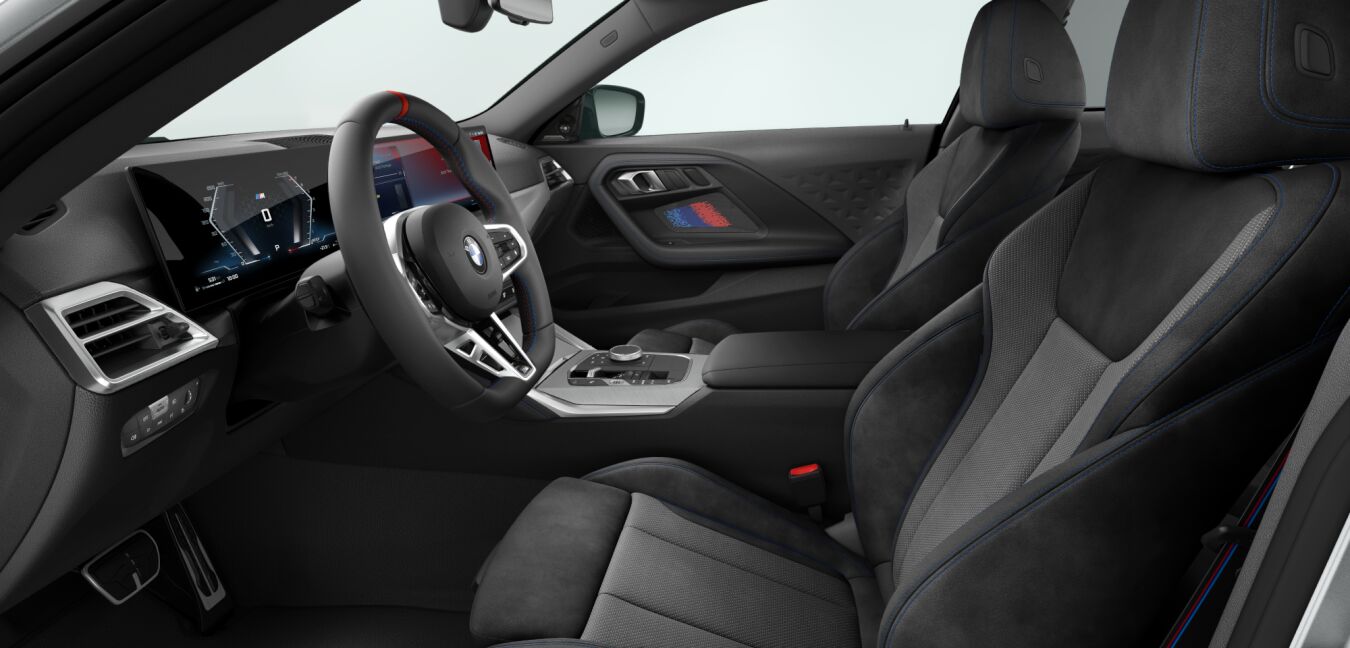 BMW BMW 2er im Innenraum seitlich BMW BMW 2er im Innenraum seitlich