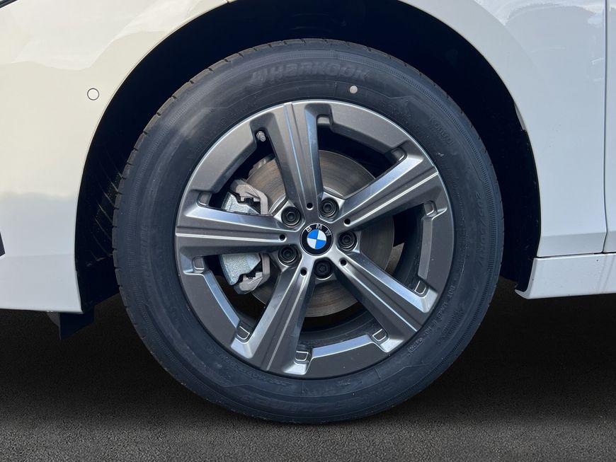 Originalaufnahme des Fahrzeugs Originalaufnahme des Fahrzeugs