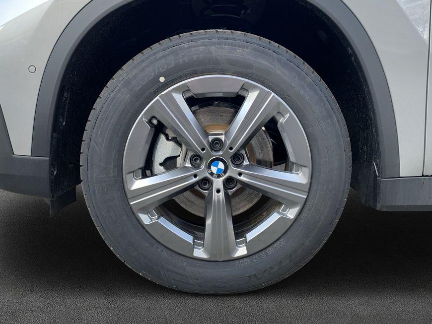 Originalaufnahme des Fahrzeugs Originalaufnahme des Fahrzeugs